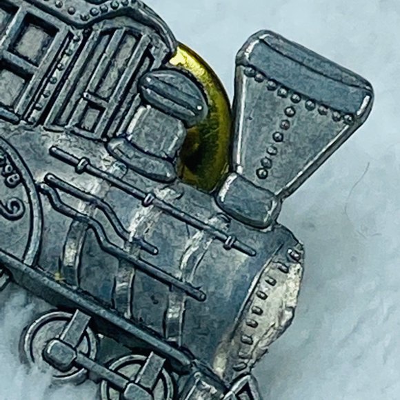 1998 HMK Train 25th Anniversary Tie Tack Pin Pewter Silver Color Steam Engine - Picture 7 of 16